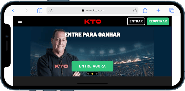 Imagem de um celular mostrando a página inicial do site de apostas KTO.
